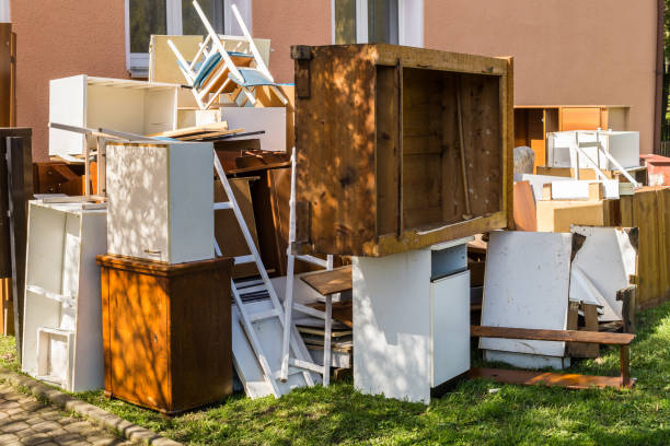Best Attic Cleanout  in Herington, KS